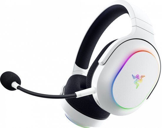 Razer Barracuda X Chroma gaming headset wit